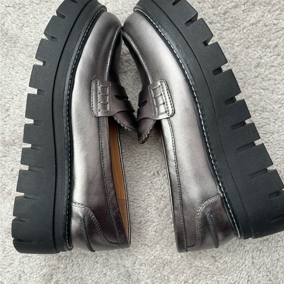 J Slides Tyler Platform Loafer in Pewter! - Picture 4 of 9